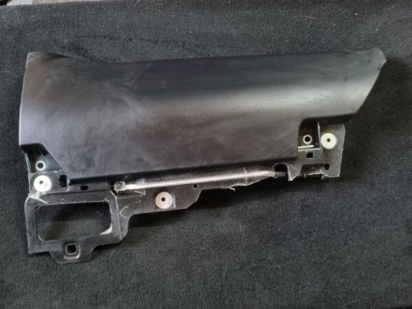 Подушка безпеки (airbag) для колін пасажира 1077826-00-D. З накладкою від Tesla Model X 1622156-00-E