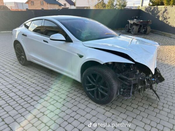 Tesla model S 2022