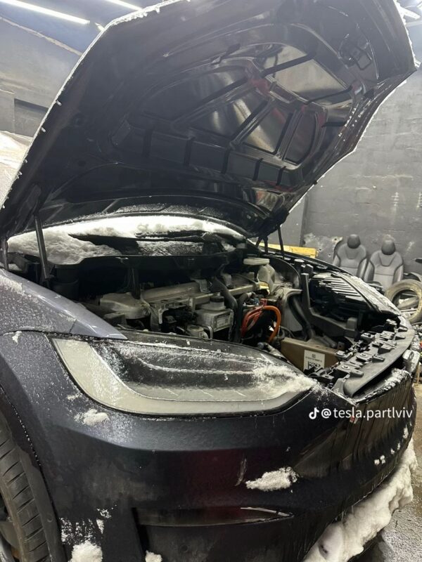 Tesla model X 2022 plaid