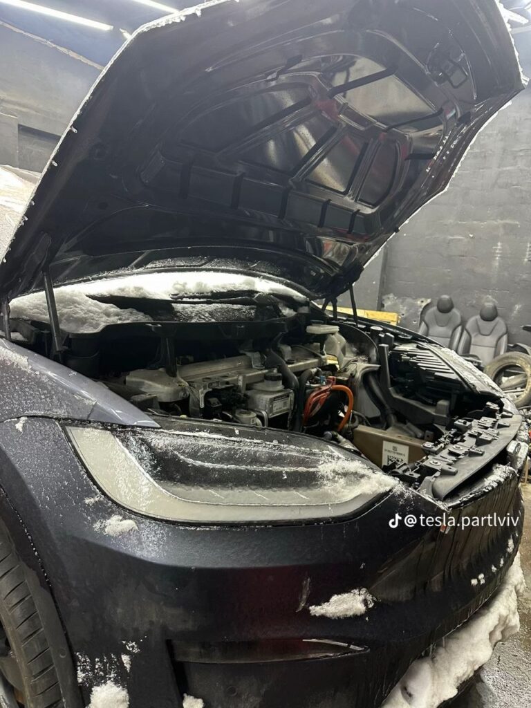 Tesla model X 2022 plaid