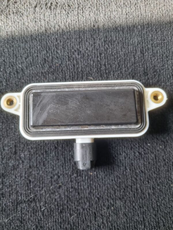 Кнопка відкриття багажника Tesla Model S 21-26,169378500A